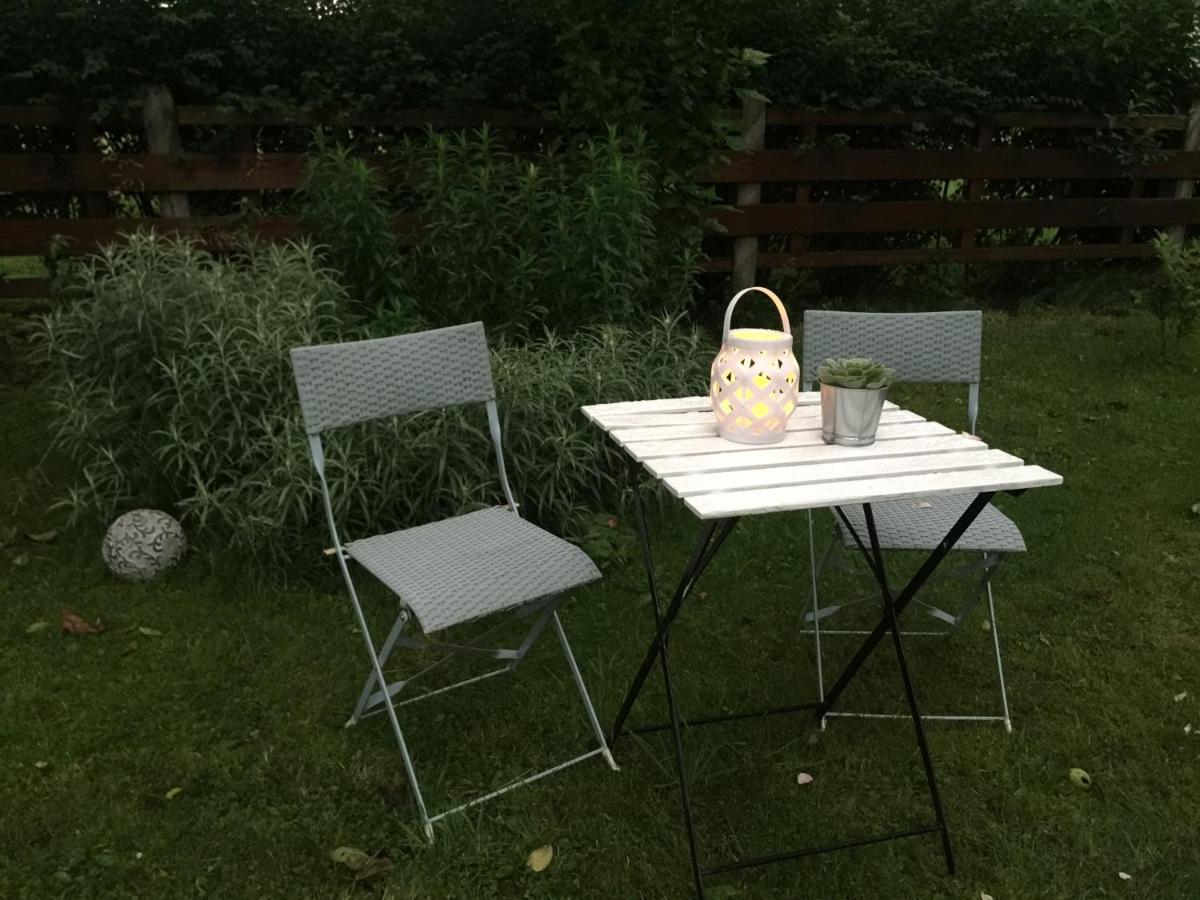 Haus Mit Garten オイゲンドルフ エクステリア 写真